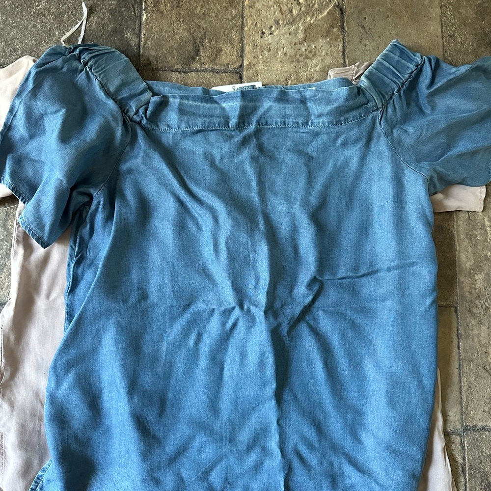 Cute denim top